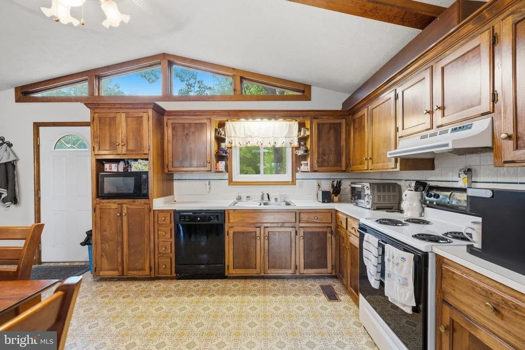 Photo of 303 PINE DRIVE