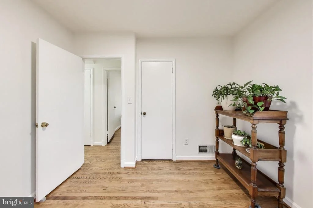 Photo of 11209 MIDVALE ROAD