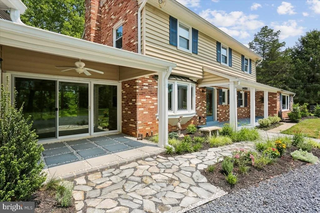 Photo of 14811 SPRINGFIELD ROAD