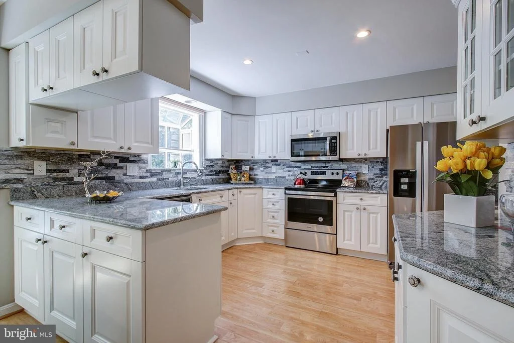Photo of 7109 LONG VIEW ROAD