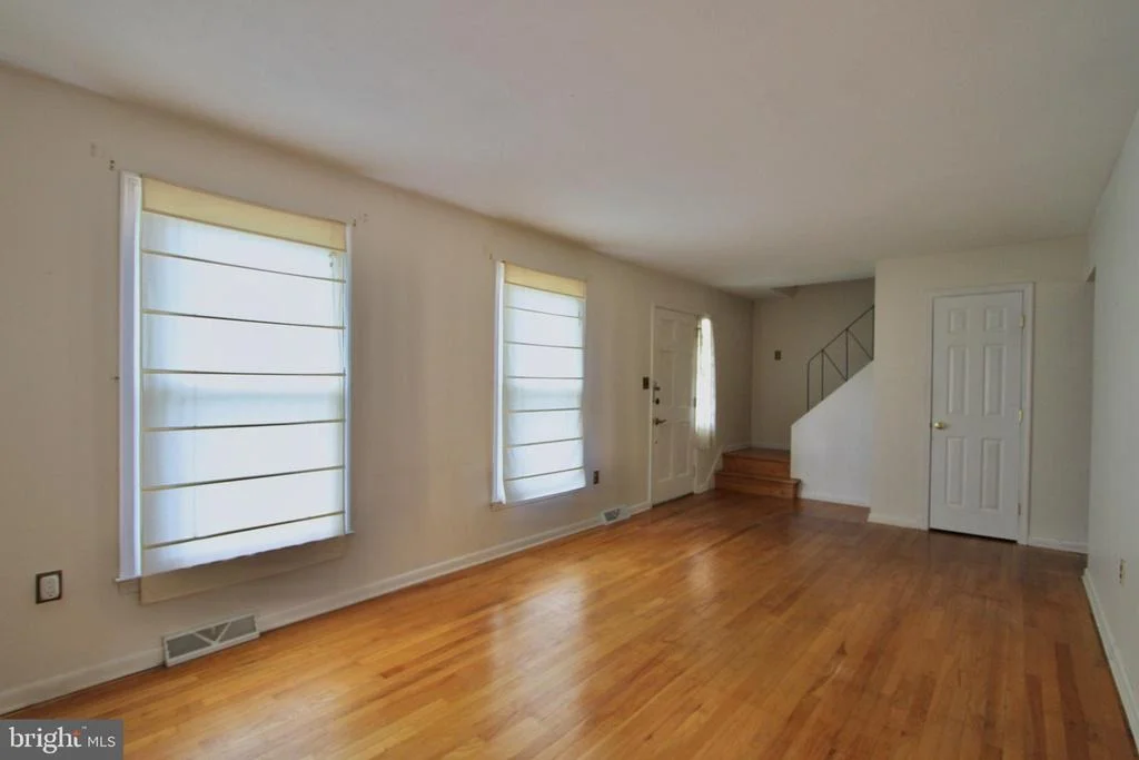 Photo of 789 MILLER DRIVE