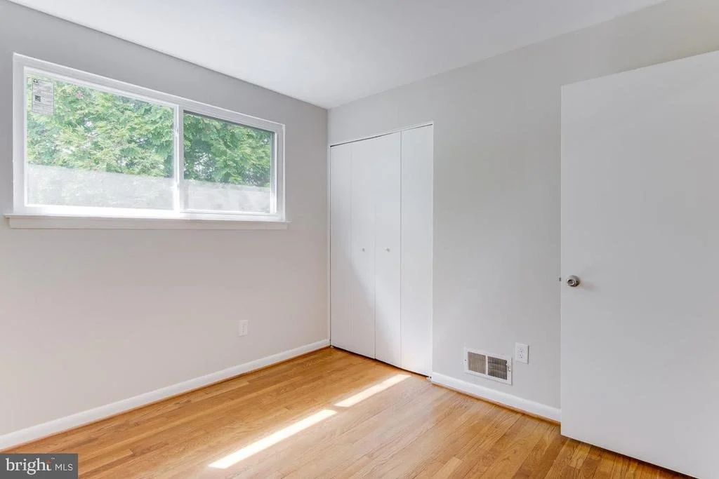 Photo of 217 HILLSBORO DRIVE