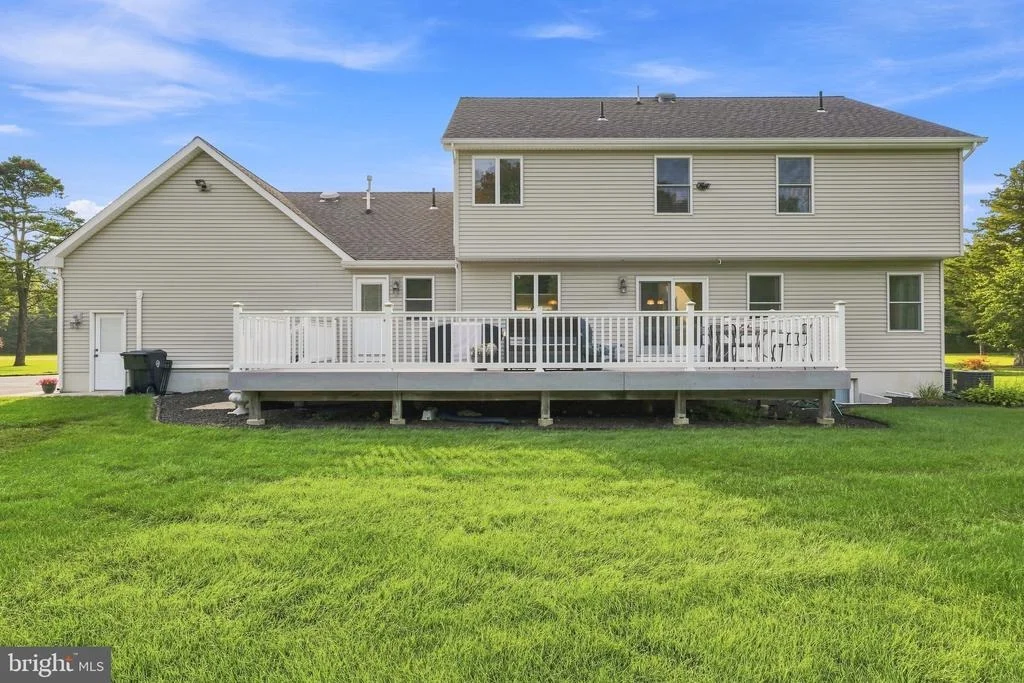 Photo of 646 ALBERTSON ROAD