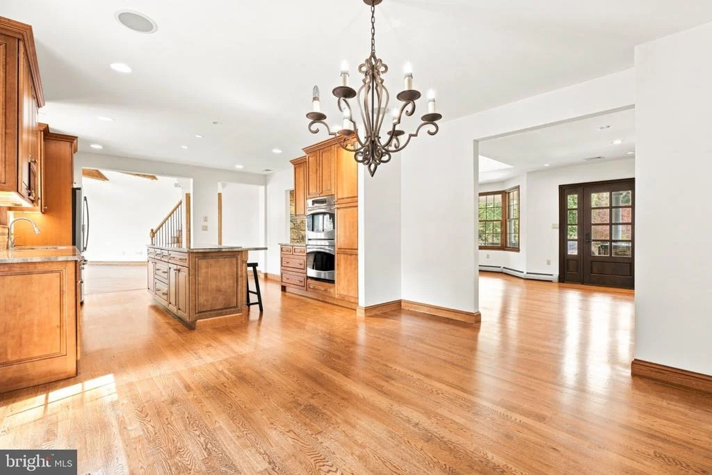 Photo of 318 DUXBURY ROAD