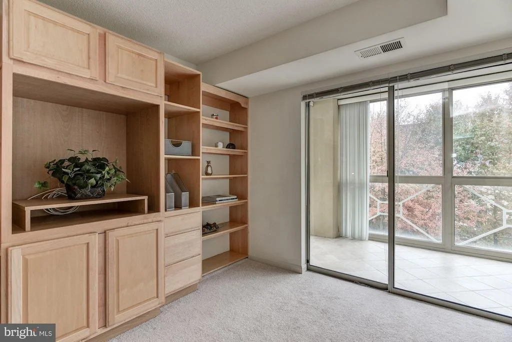 Photo of Unit 302 at 14805 PENNFIELD CIRCLE