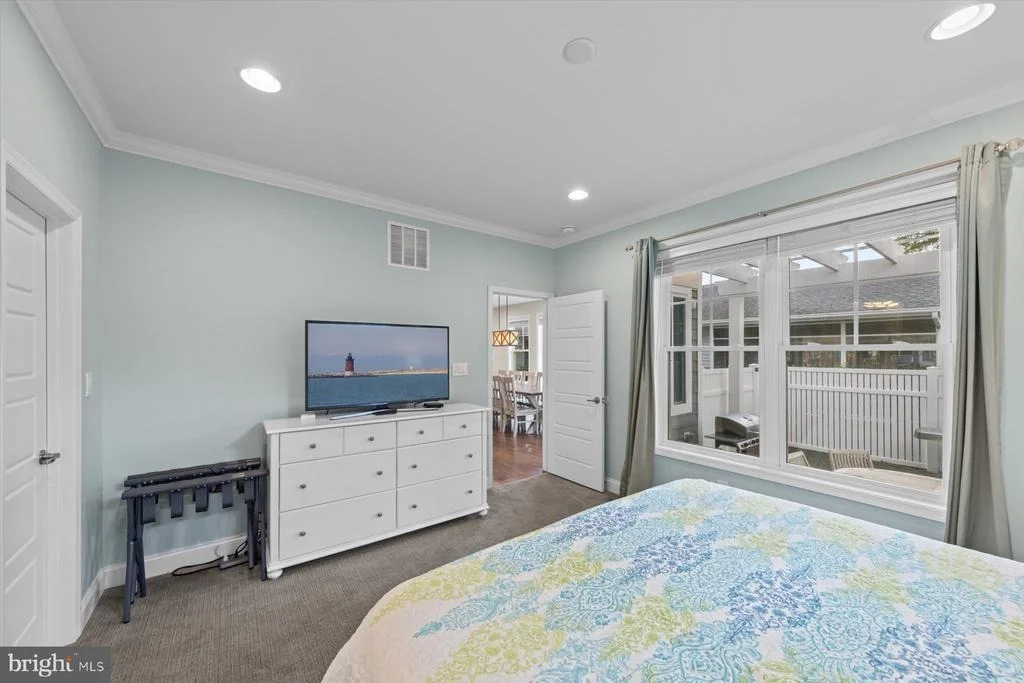 Photo of 302 LAUREL STREET