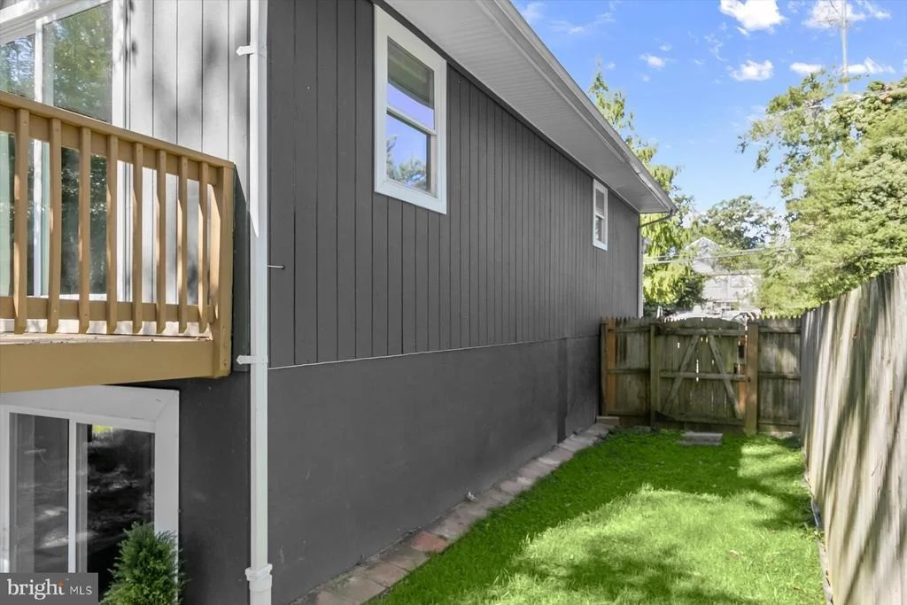 Photo of 579 WEST DRIVE
