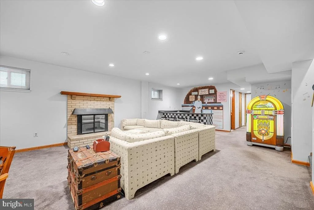 Photo of 10616 WILLOWBROOK DRIVE
