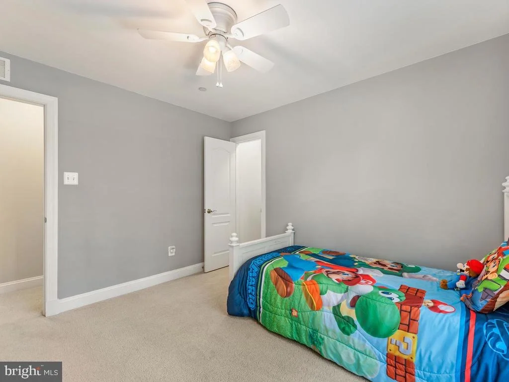 Photo of 995 WILDA DRIVE