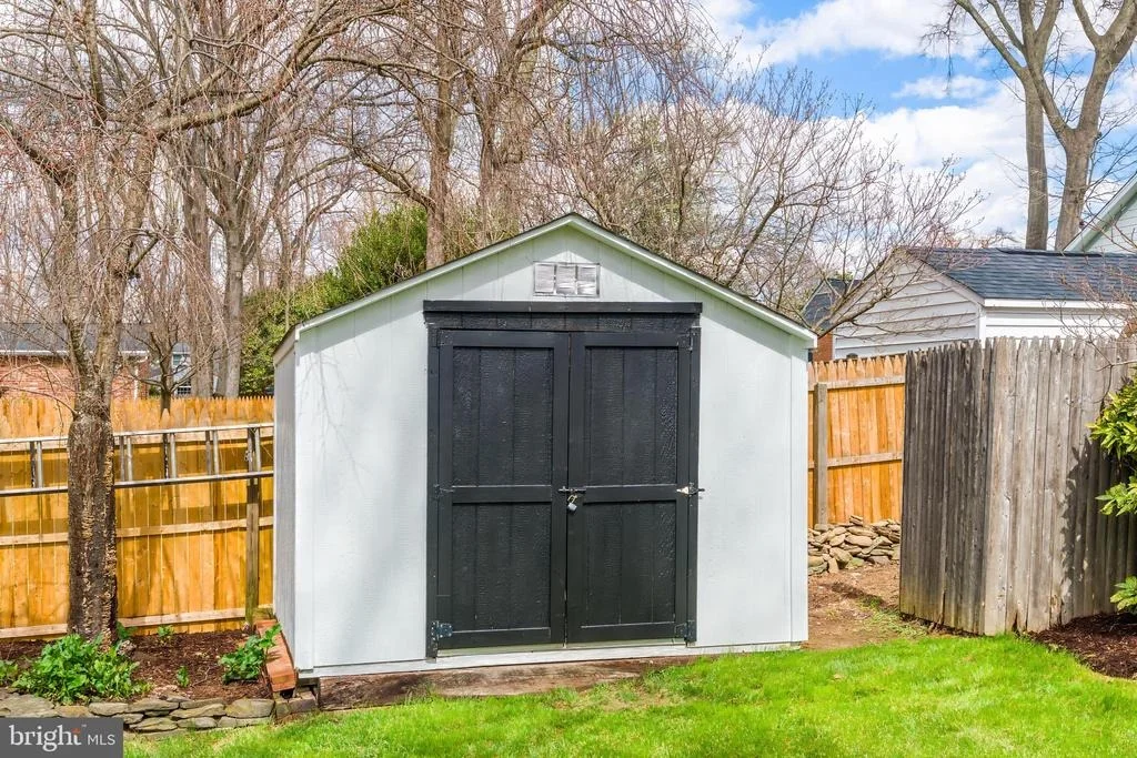 Photo of 8511 STABLE DRIVE