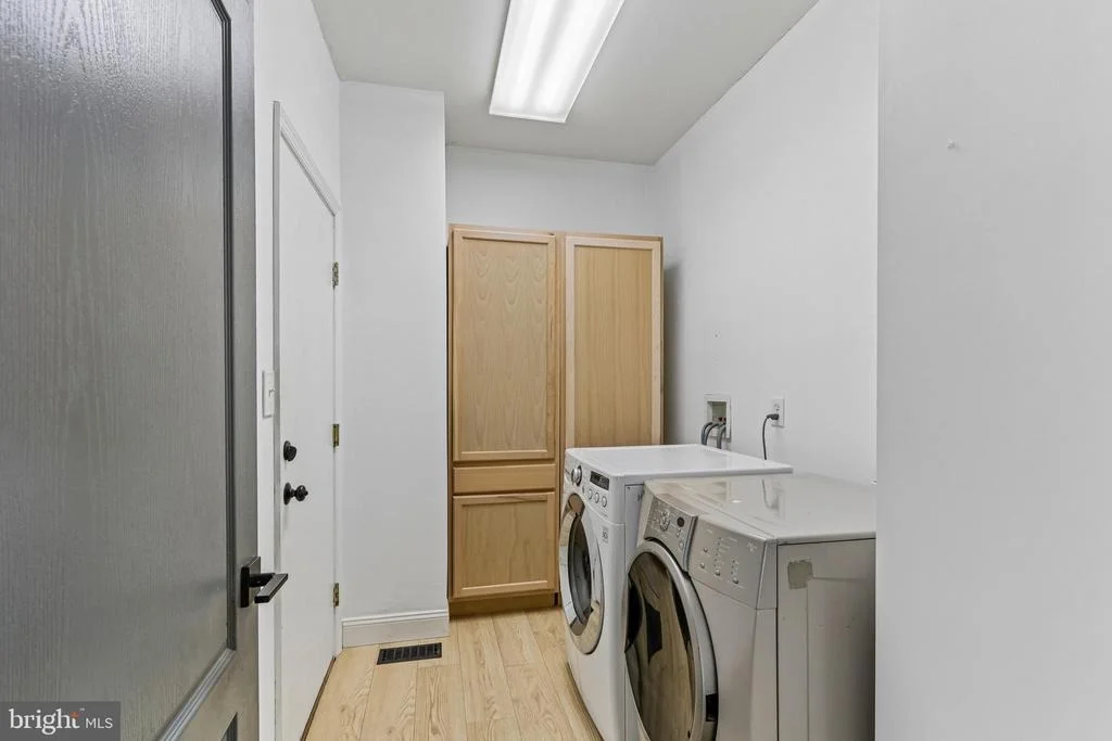 Photo of 7 LONGFELLOW LANE
