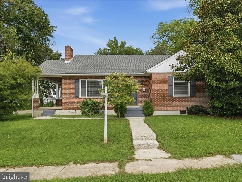 Photo of 939 VIEW STREET
