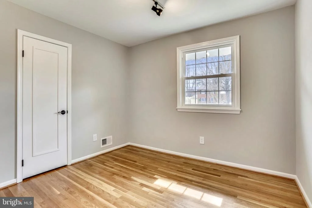 Photo of 2816 SHANANDALE DRIVE