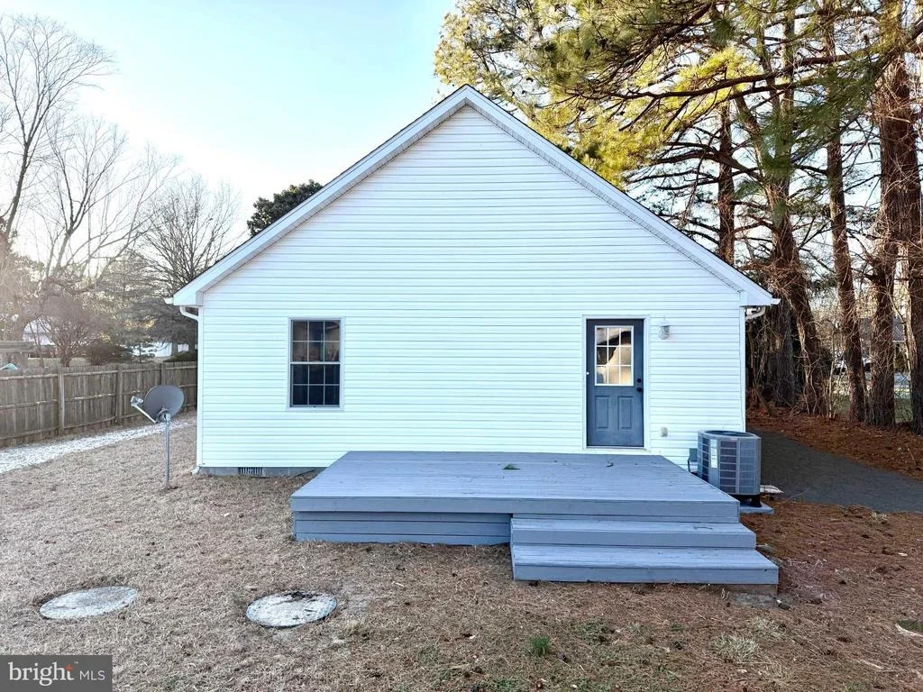 Photo of 22161 THOMPSON PARKWAY
