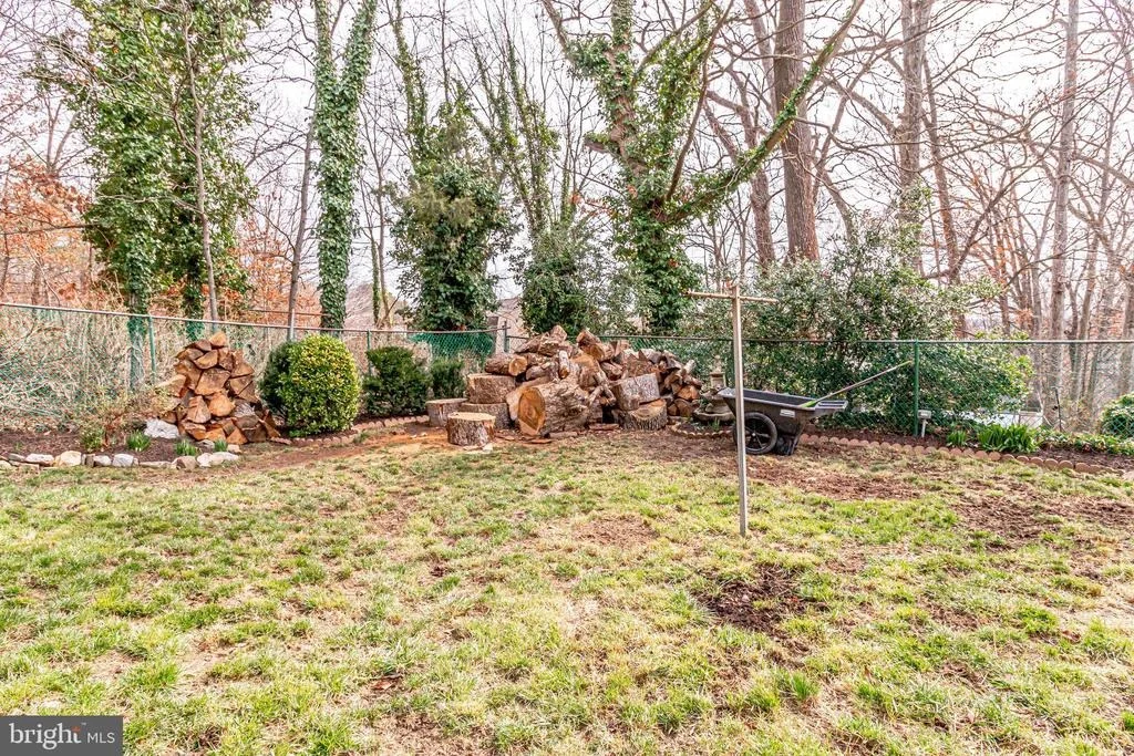Photo of 919 JUNIPER PLACE
