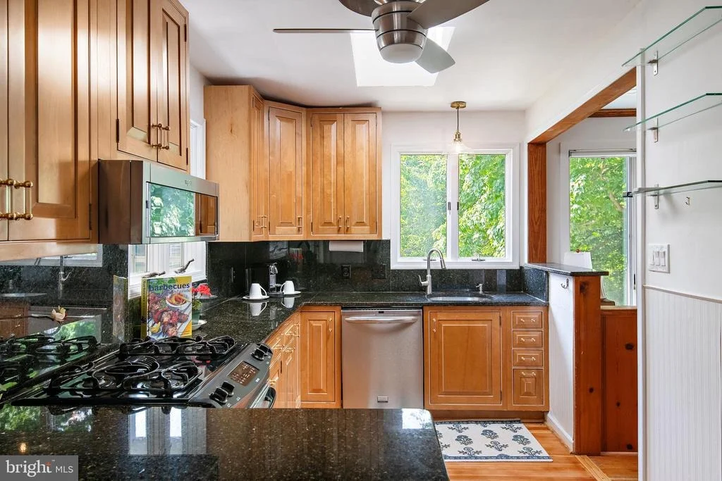 Photo of 1448 WESTWAY