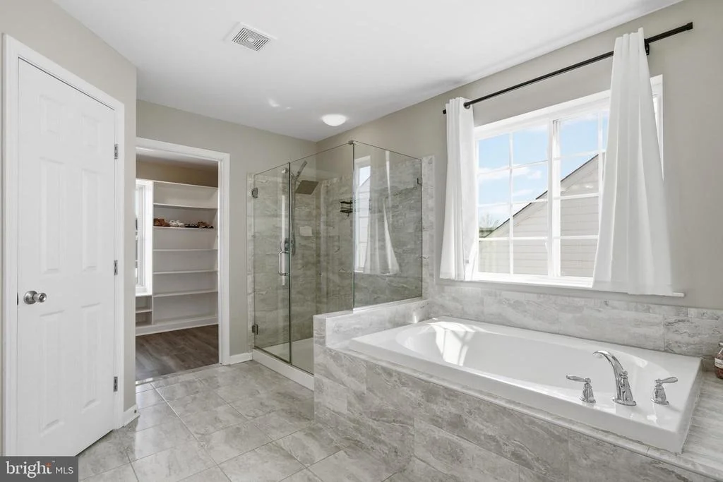 Photo of 23324 LINDSAY DRIVE