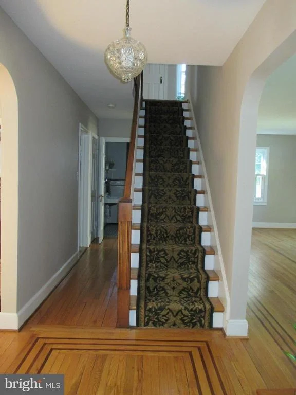 Photo of 424 CARROLL PARKWAY