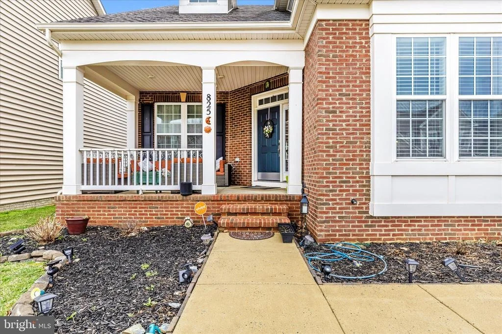 Photo of 825 HOLDEN ROAD