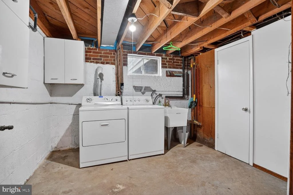 Photo of 3601 CREST DRIVE