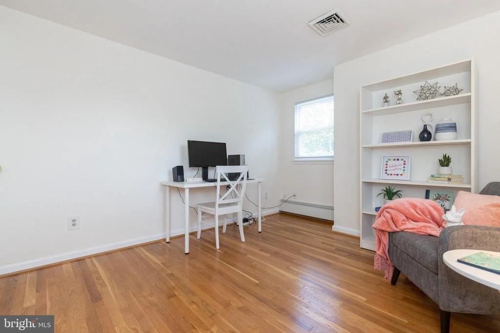Photo of 10125 GLENMERE ROAD