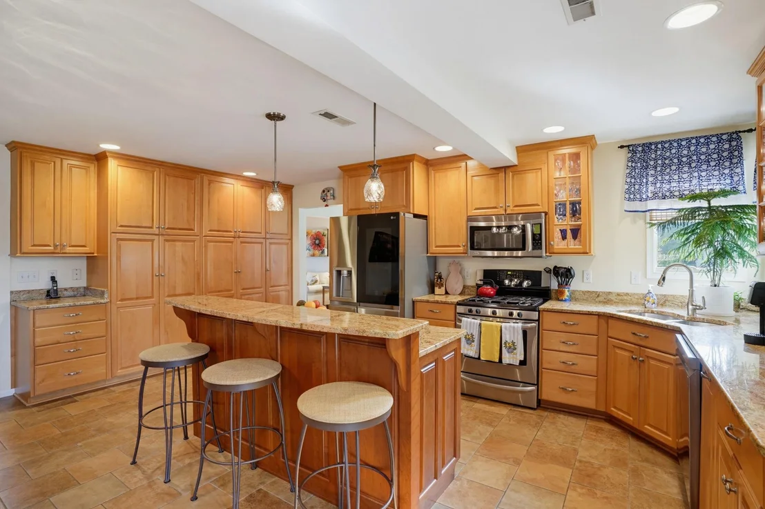 Photo of 36 BENSON COURT