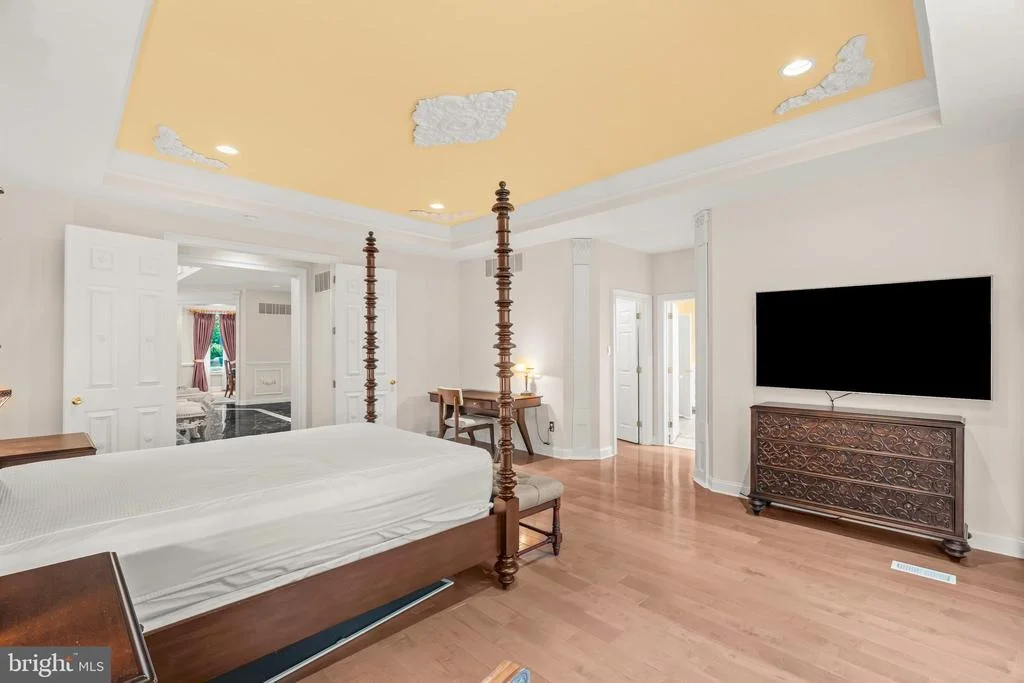 Photo of 920 PINE VALLEY