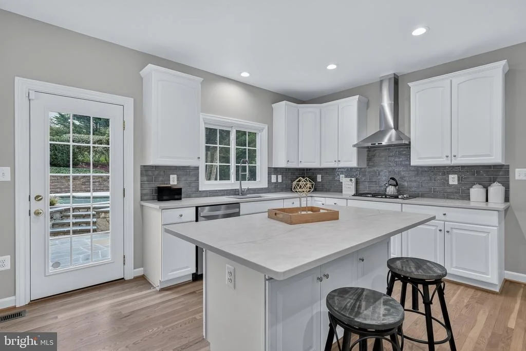 Photo of 10013 PURITAN WAY