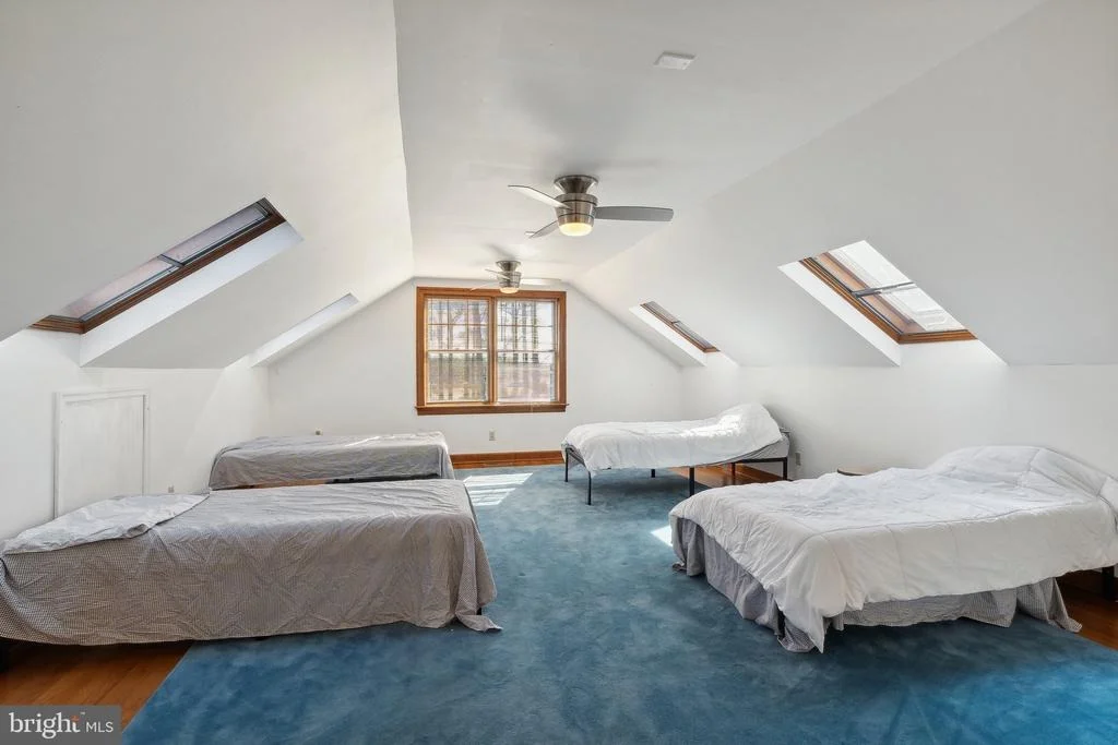Photo of 5253 RAGGED POINT ROAD