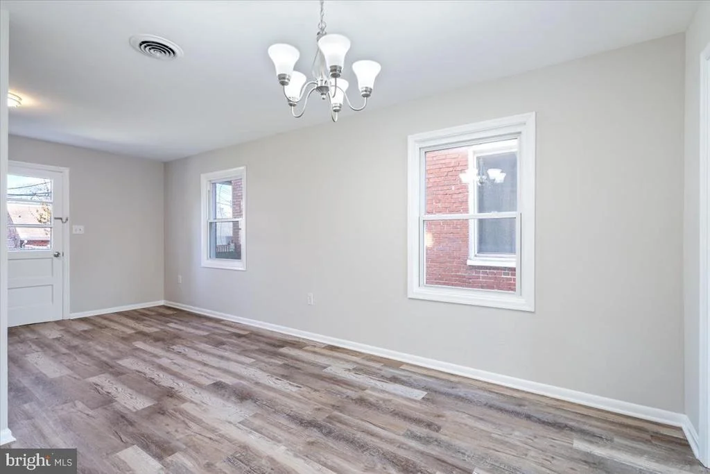 Photo of 704 TRAIL AVE