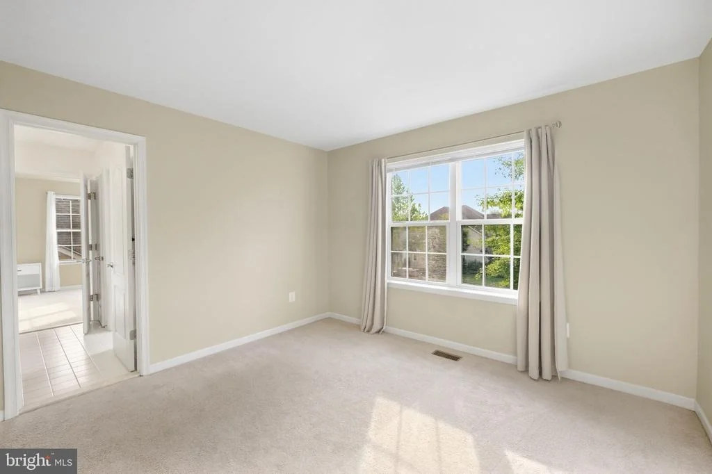 Photo of 3012 LAKE FOREST DRIVE