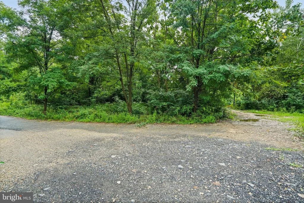 Photo of 1208 SUE LANE
