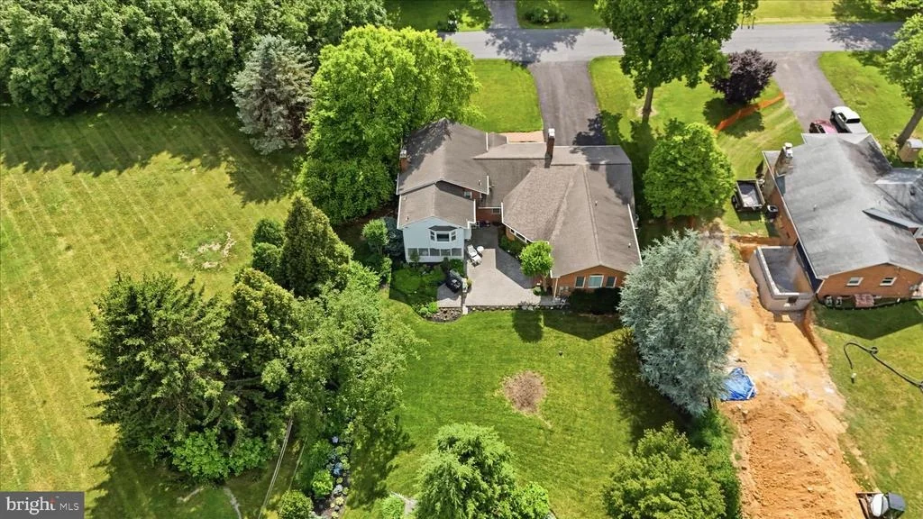 Photo of 6796 SUNNYBROOK DRIVE