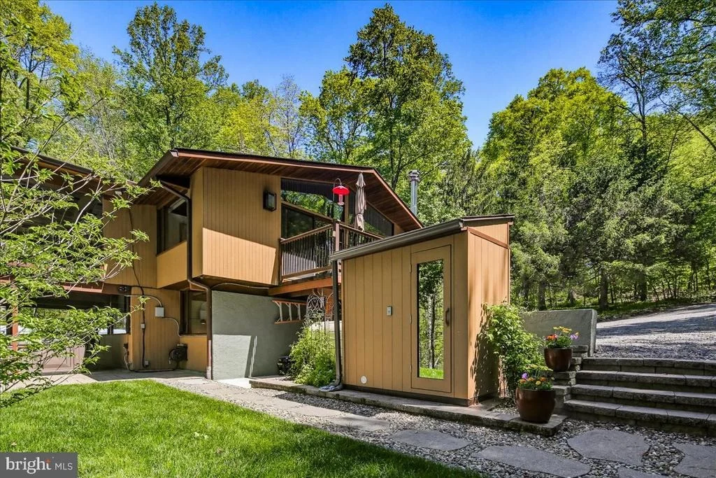 Photo of 1904 NOBLES MILL ROAD