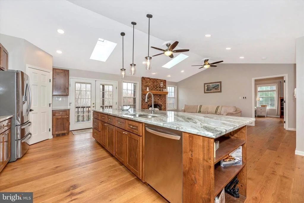 Photo of 10831 EASTERDAY ROAD