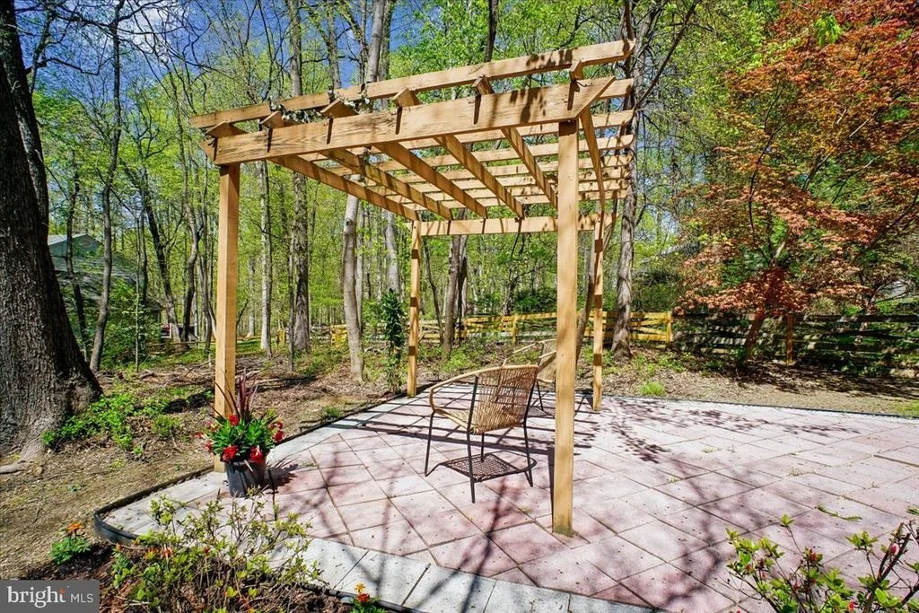 Photo of 11104 LORAN ROAD