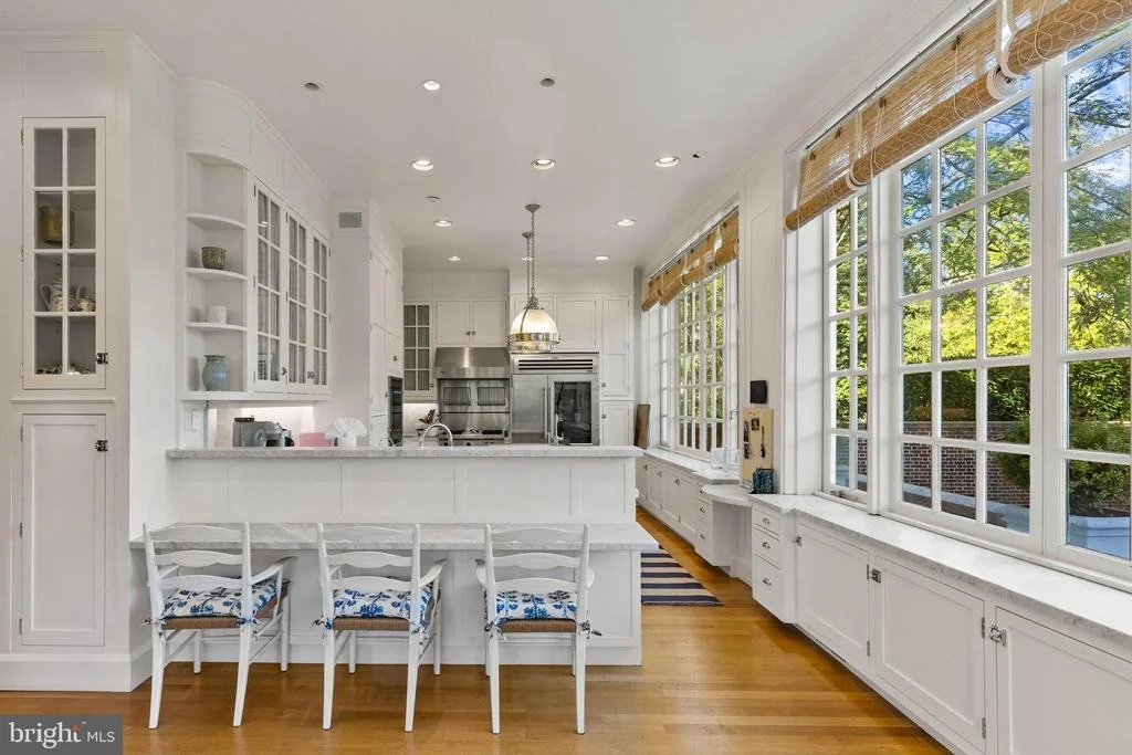 Photo of 15 CHARLCOTE PLACE