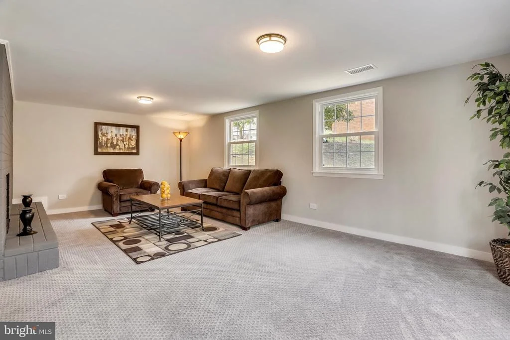Photo of 2816 SHANANDALE DRIVE