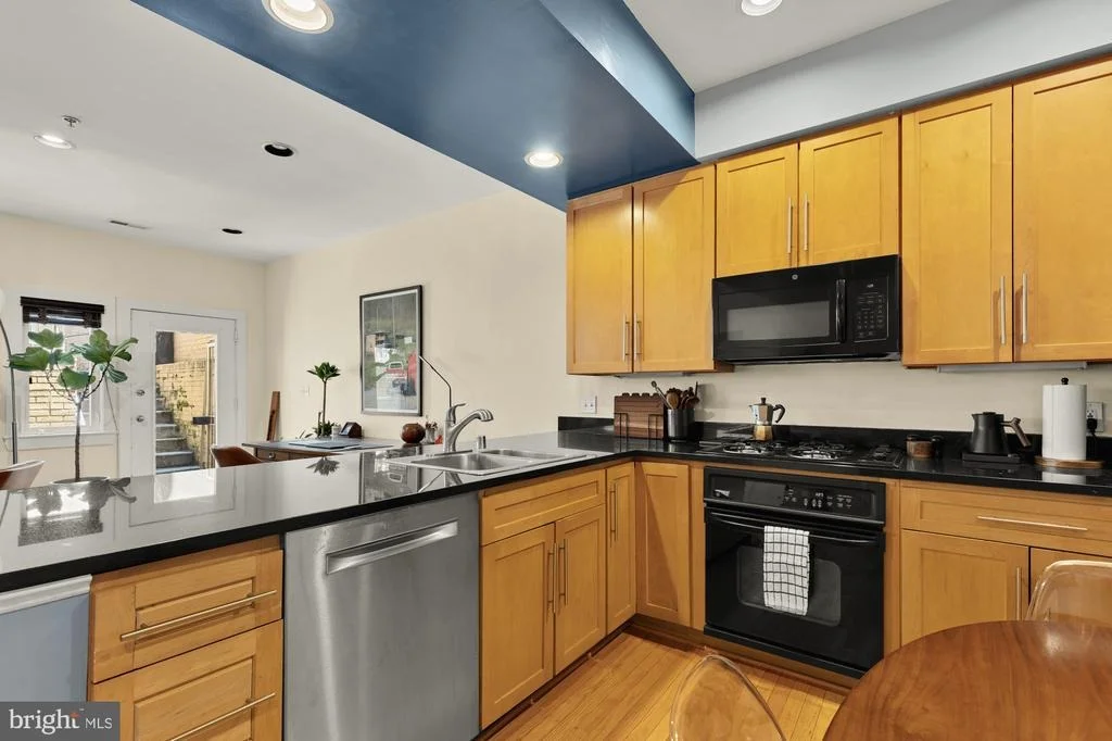 Photo of Unit 3 at 2363 CHAMPLAIN STREET NW