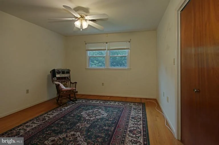 Photo of 8001 RUNNYMEADE DRIVE