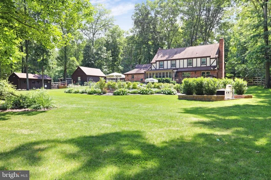 Photo of 24930 DUNNAVANT DRIVE