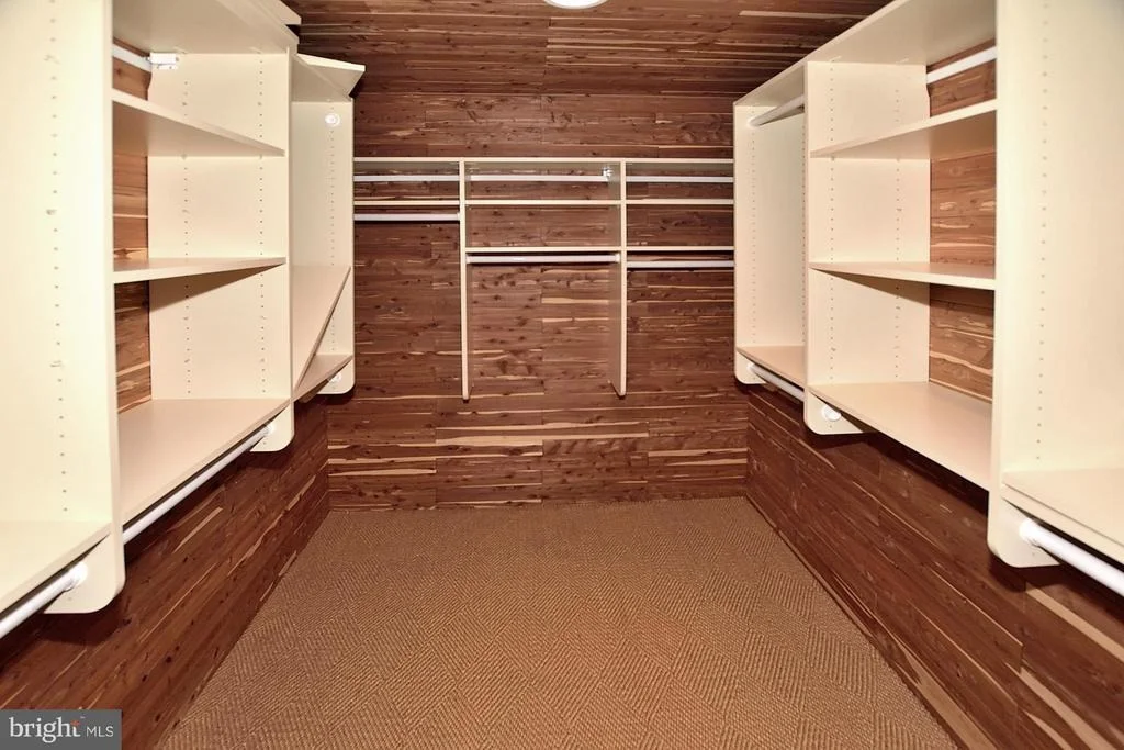 Photo of 4 BUTTONWOOD LANE
