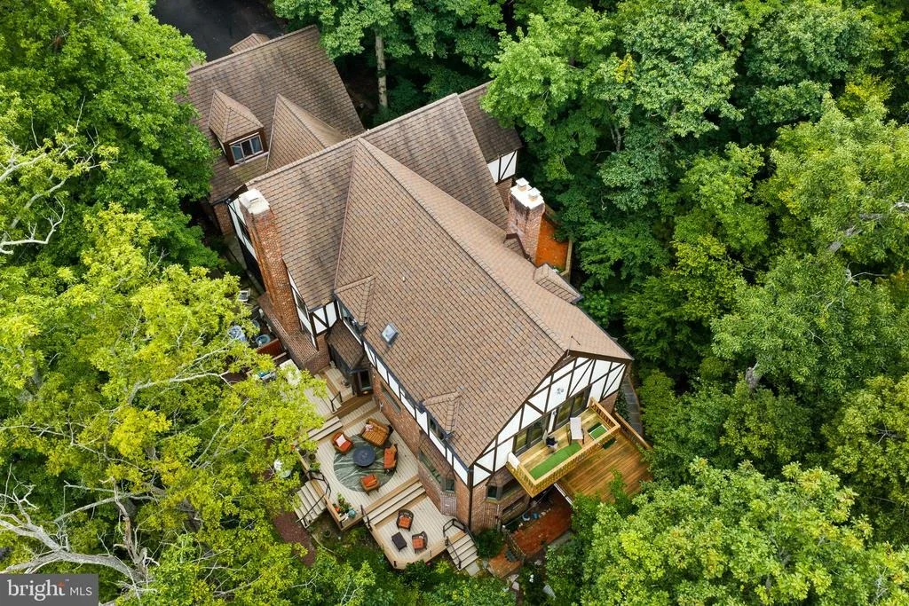 Photo of 2490 TREE HOUSE DRIVE