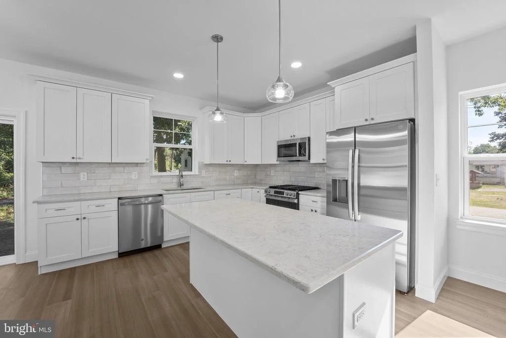 Photo of 492 ELLIS AVENUE