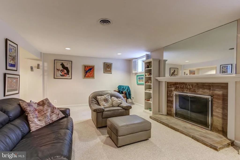 Photo of 703 HILLSBORO DRIVE