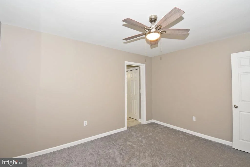 Photo of 516 OVERBROOK DRIVE