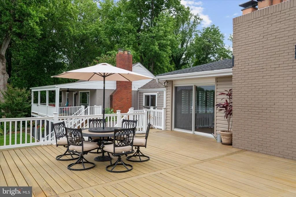Photo of 508 WALNUT DRIVE