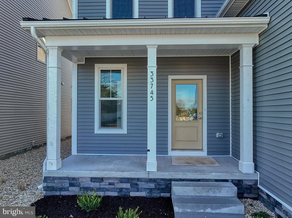 Photo of 33745 CATCHING COVE CT