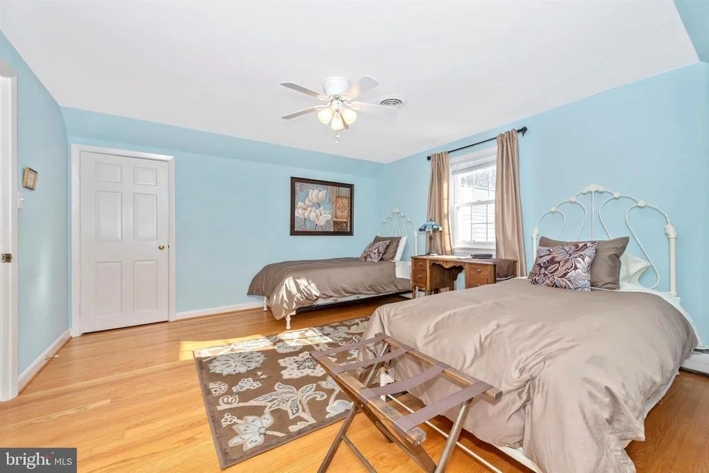 Photo of 4 KLINE BOULEVARD