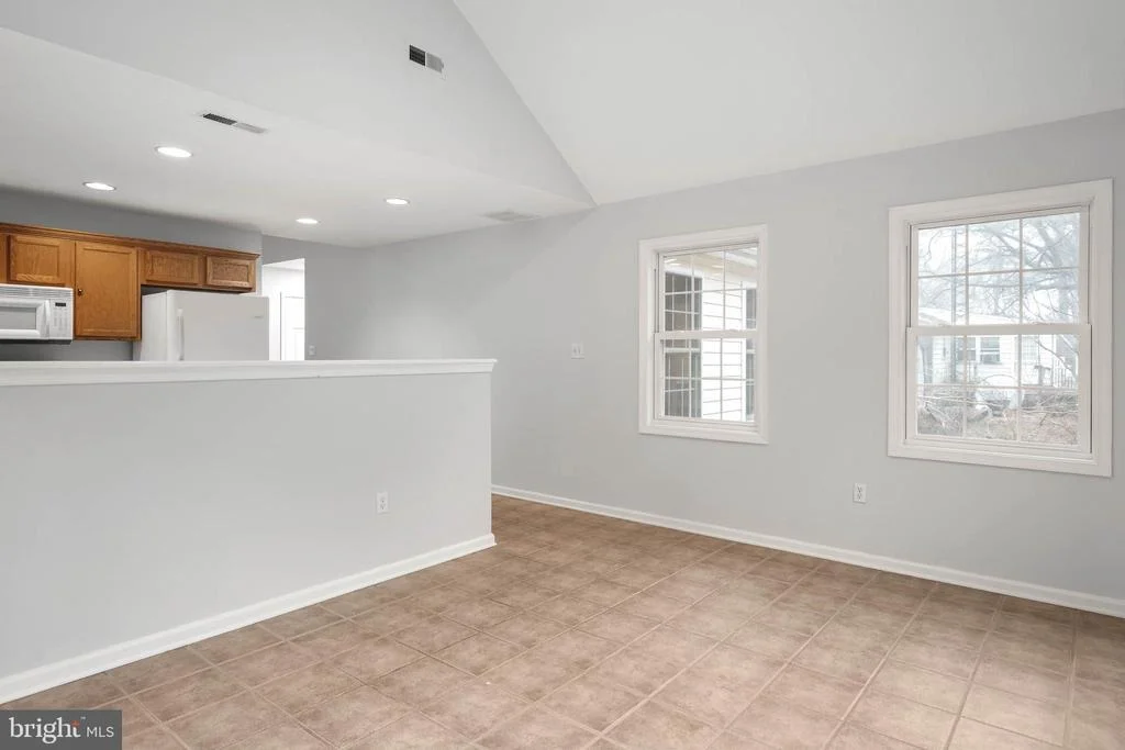 Photo of 18284 SHINGLE POINT ROAD
